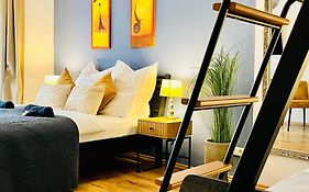 Aycatcherhomes - Top Lage I 4 Personen I Zentral I Altstadt Marburg I Naehe Fluss Lahn I Boutique Apartment Pera
